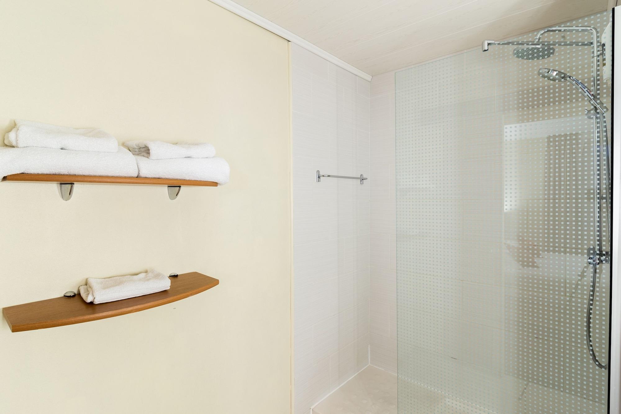 Hotel Mercure Bastides