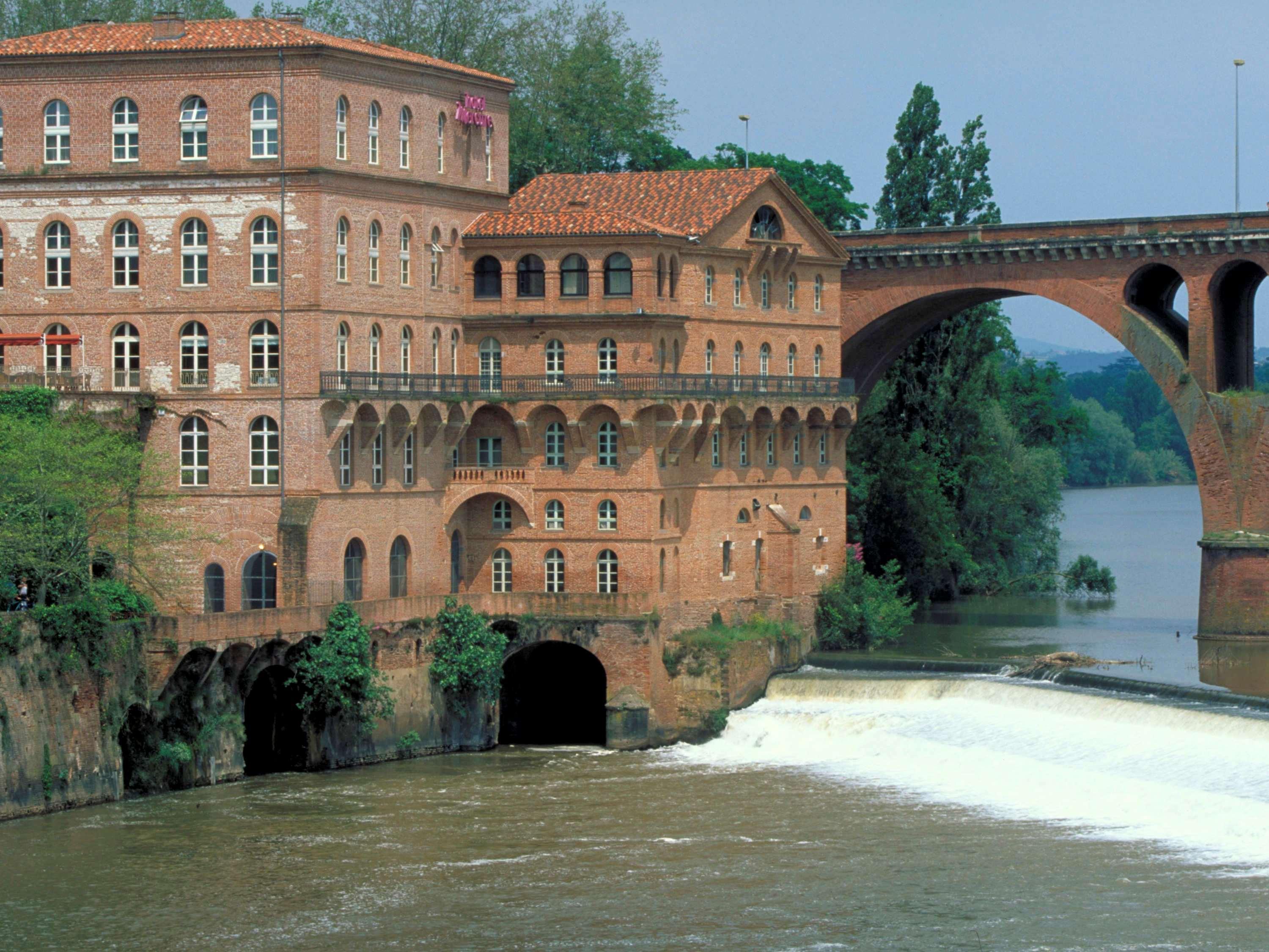 Hotel Mercure Bastides 4*